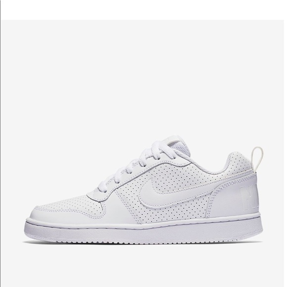 wmns nike court borough low
